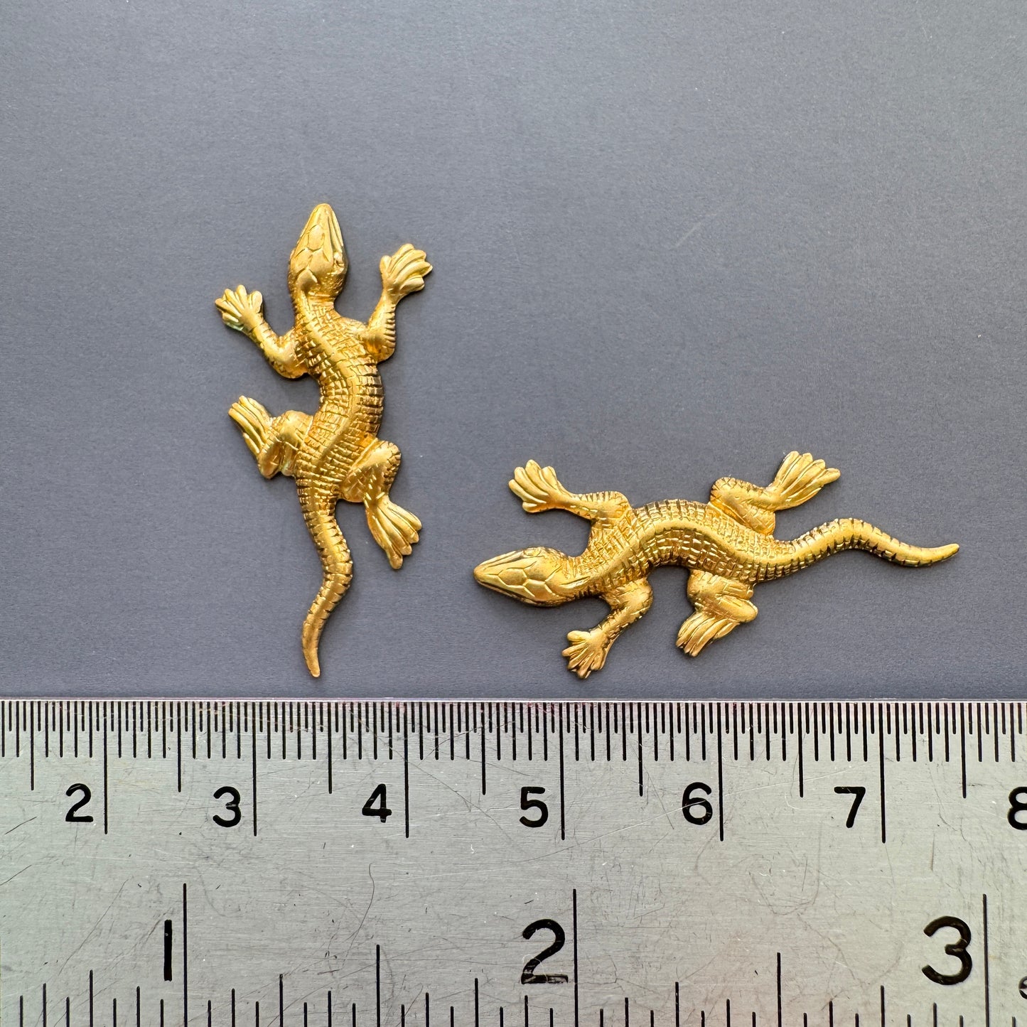 Brass Stamping Mini Lizard 33×15mm