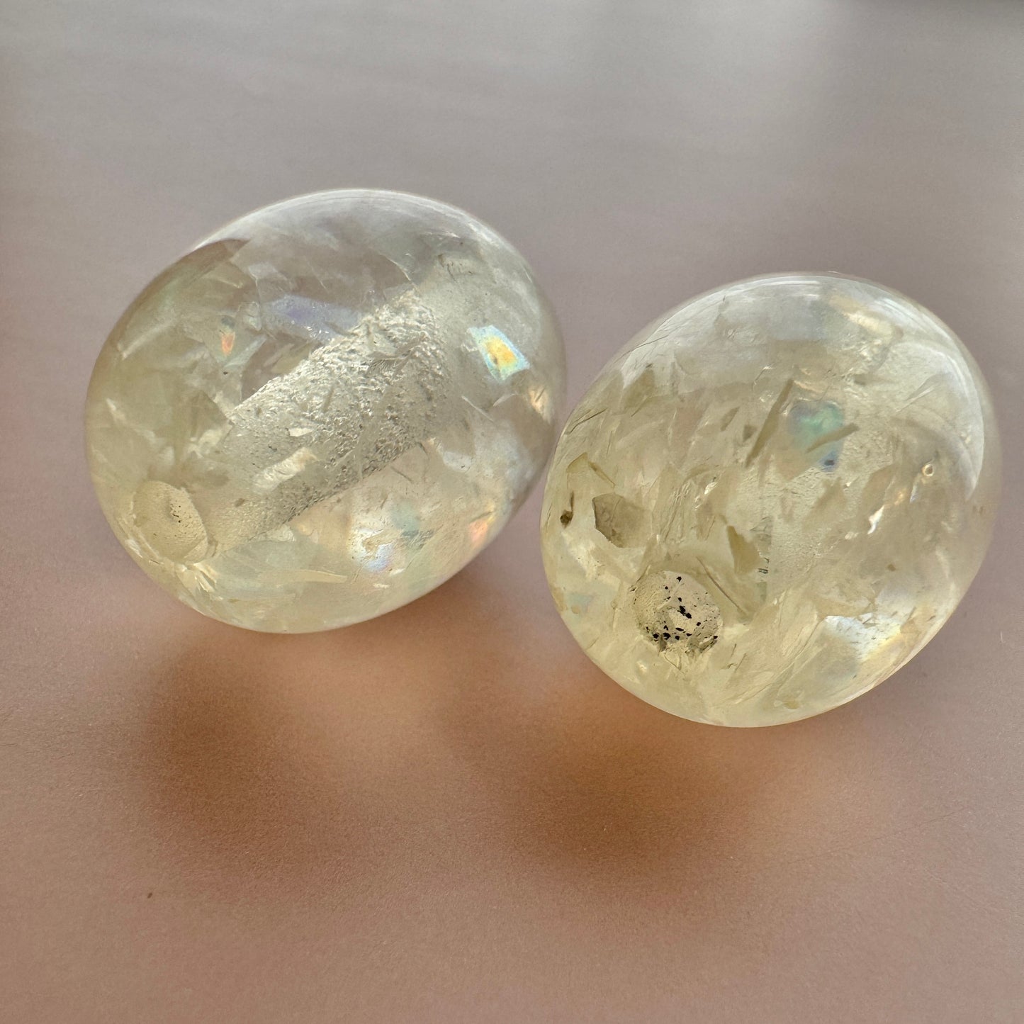 Vintage Lucite Beads Translucent Flecked Oval 22×17mm【2pcs】