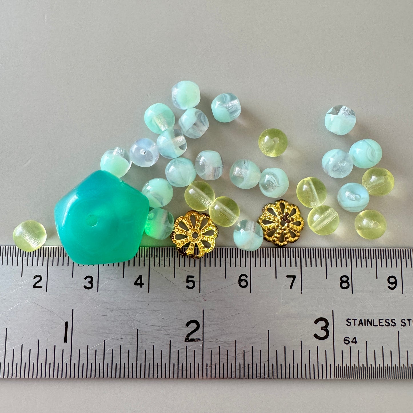 Special Set 【Czech Vintage Vaseline Glass Beads Mix】26MX_168