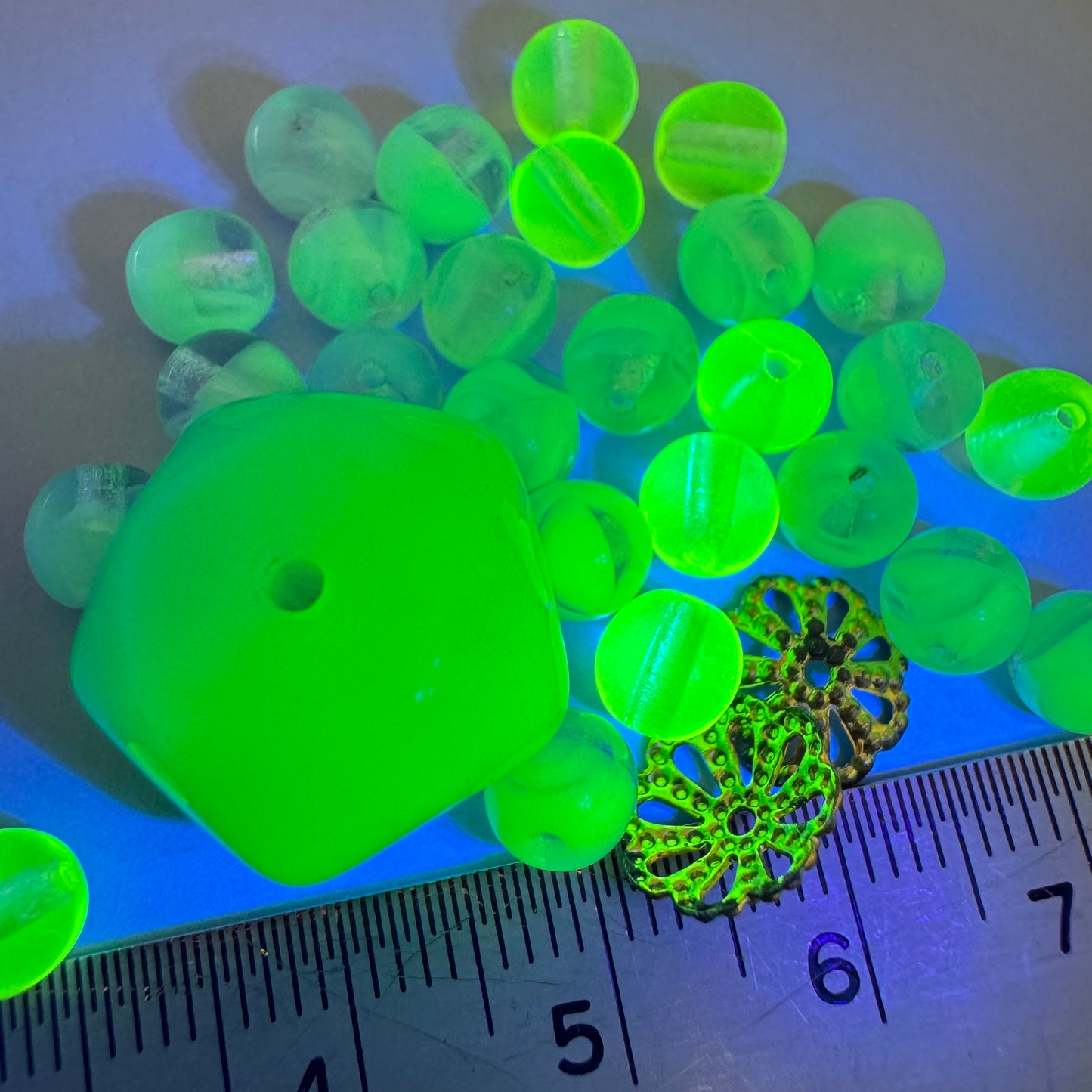 Special Set 【Czech Vintage Vaseline Glass Beads Mix】26MX_168