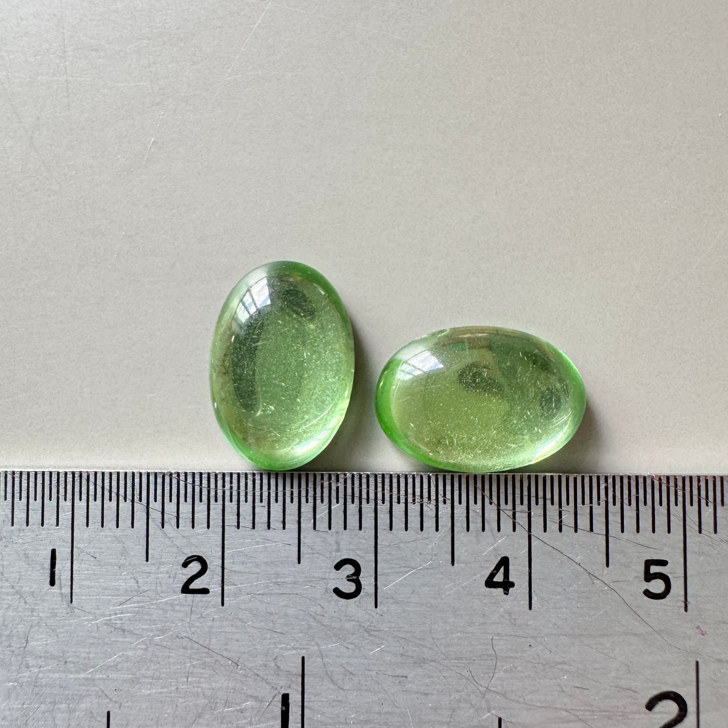 Czech Vintage Glass Cabochon Oval Peridot 14×10mm