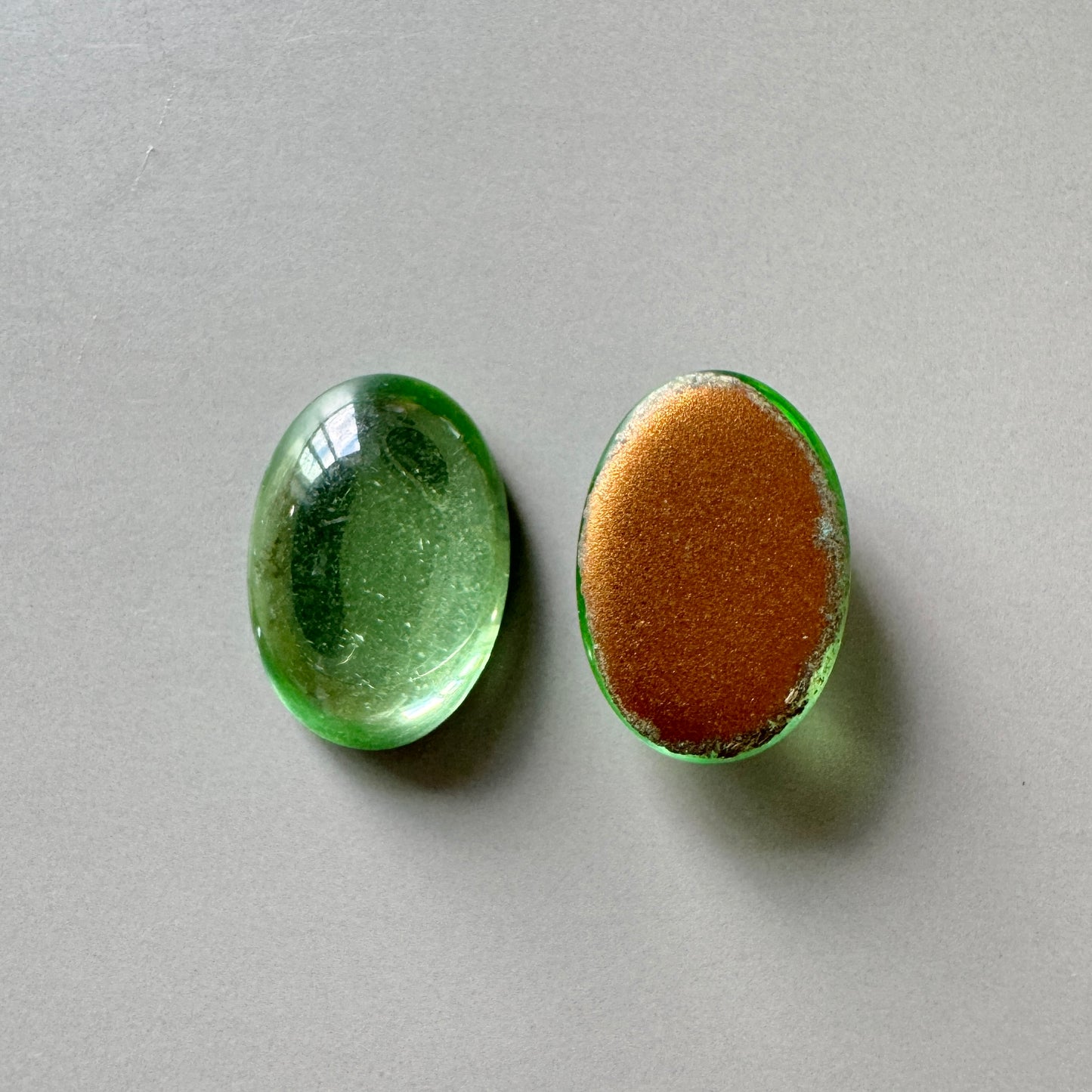 Czech Vintage Glass Cabochon Oval Peridot 14×10mm