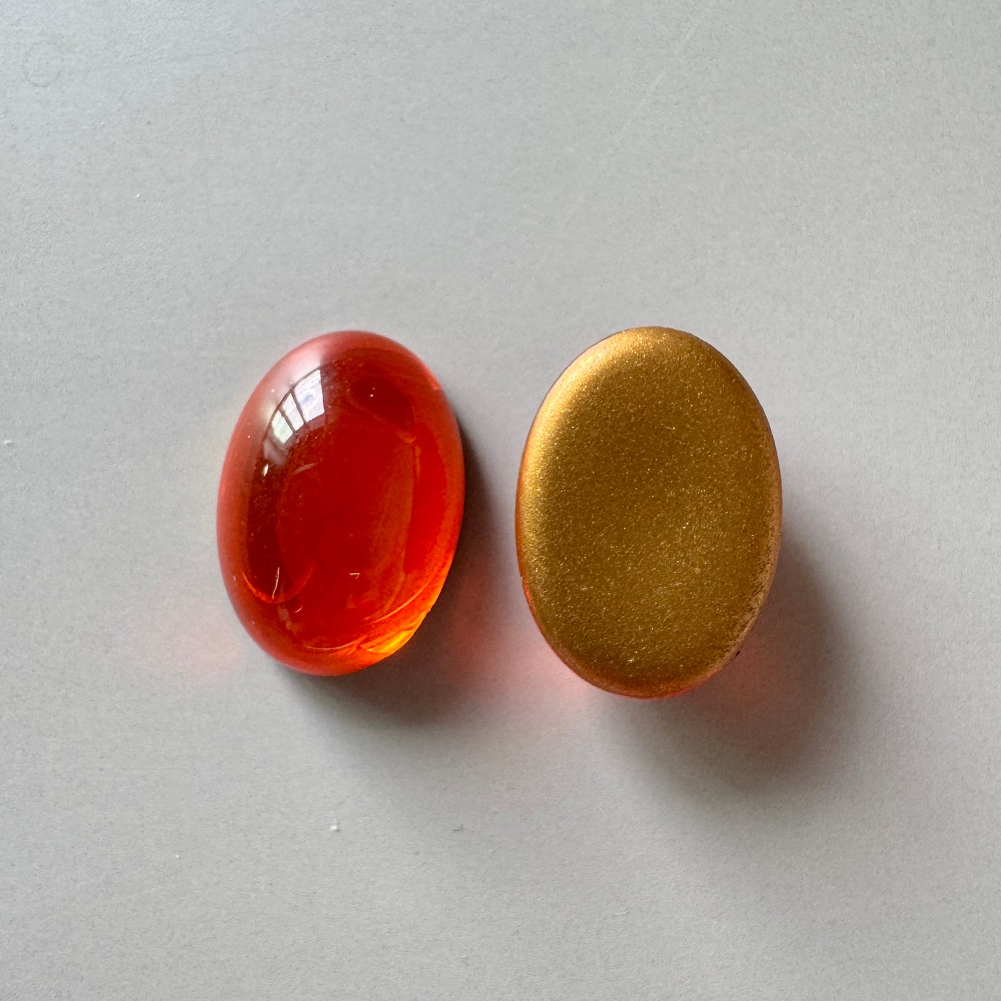 Czech Vintage Glass Cabochon Oval Hyacinth 14×10mm