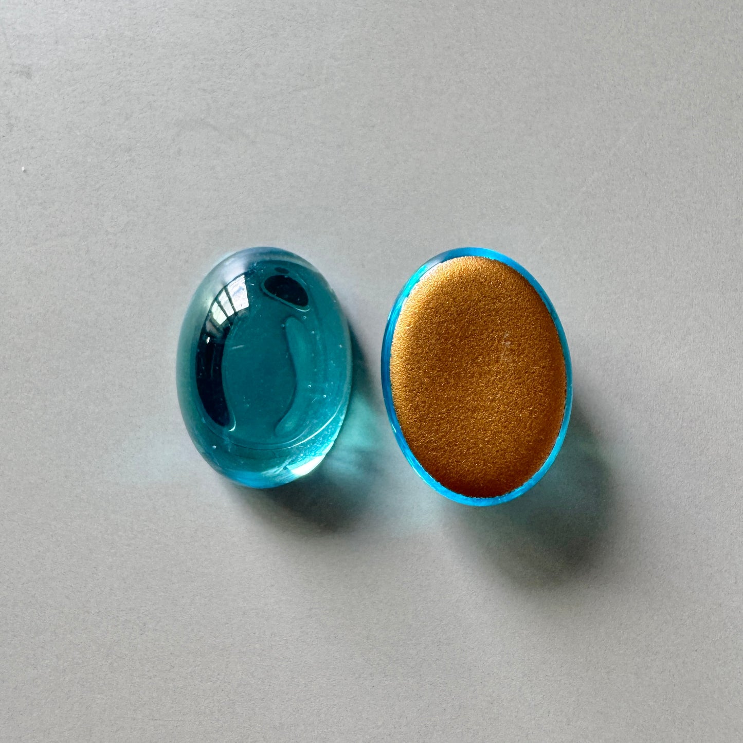Czech Vintage Glass Cabochon Oval Aqua 14×10mm