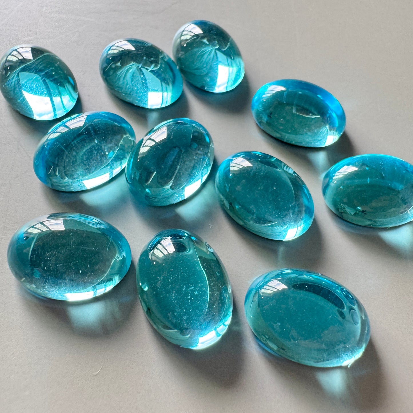 Czech Vintage Glass Cabochon Oval Aqua 14×10mm