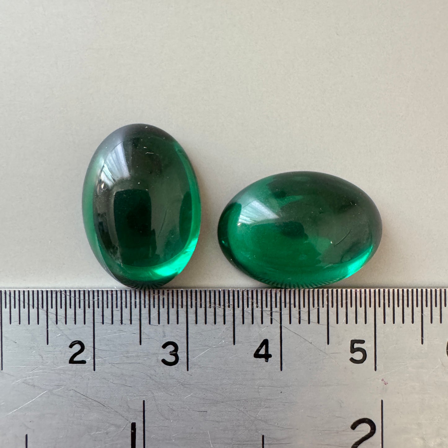Czech Vintage Glass Cabochon Oval Emerald 18×13mm