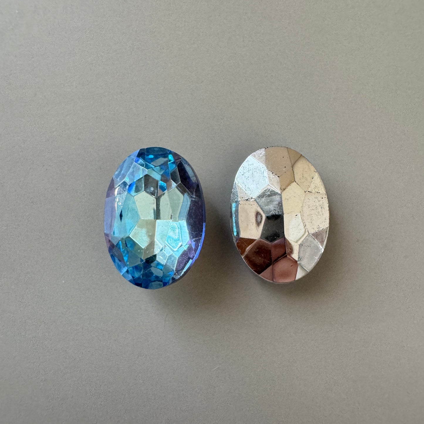 Czech Vintage Glass Stone Vitrail Light Oval 14×10mm