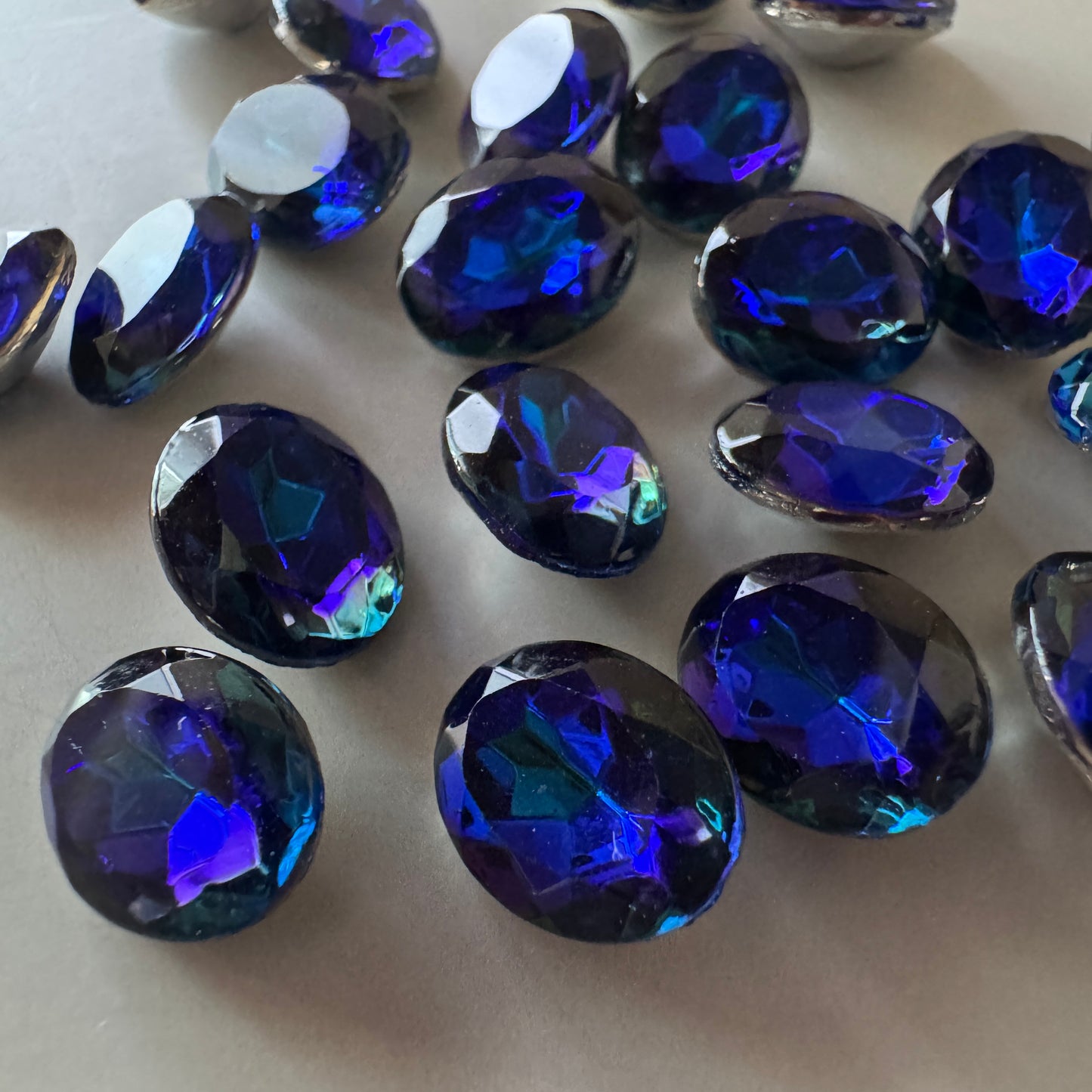 Czech Vintage Glass Stone Bermuda Blue Oval 10×8mm【2pcs】