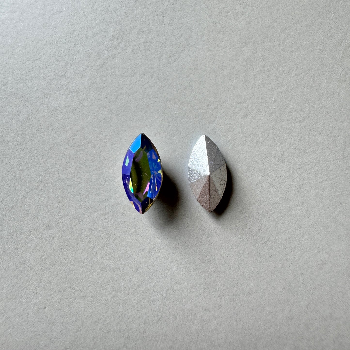 Vintage Swarovski ART #4200 Navette 8x4mm AB Starlight【2 pcs】