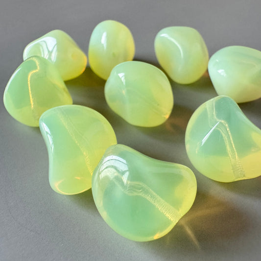 Czech Pressed Vaseline Freeform Beads 15mm【2 pcs】