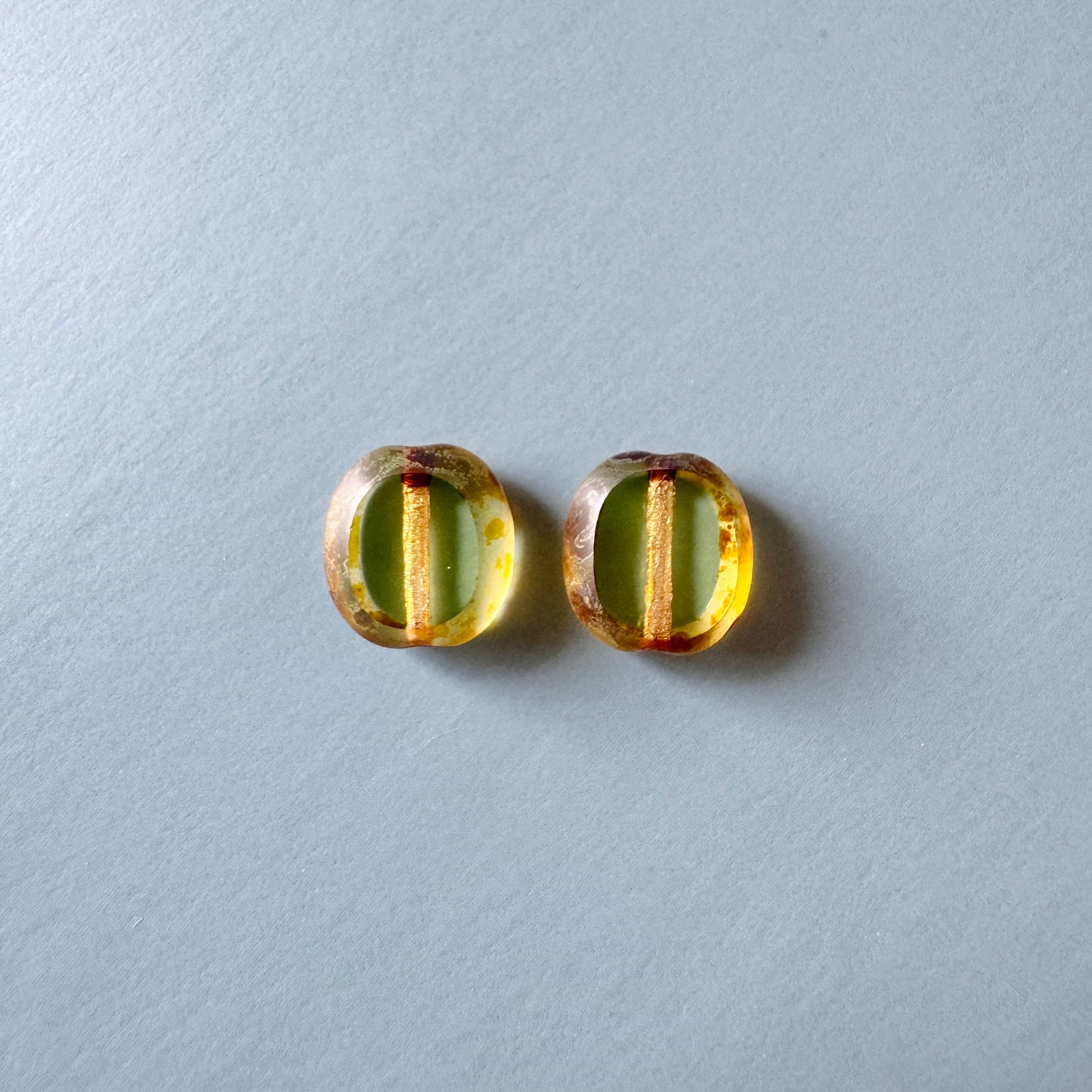 Czech Pressed Vaseline Window Flat Oval Beads 10x9mm 【2 pcs】