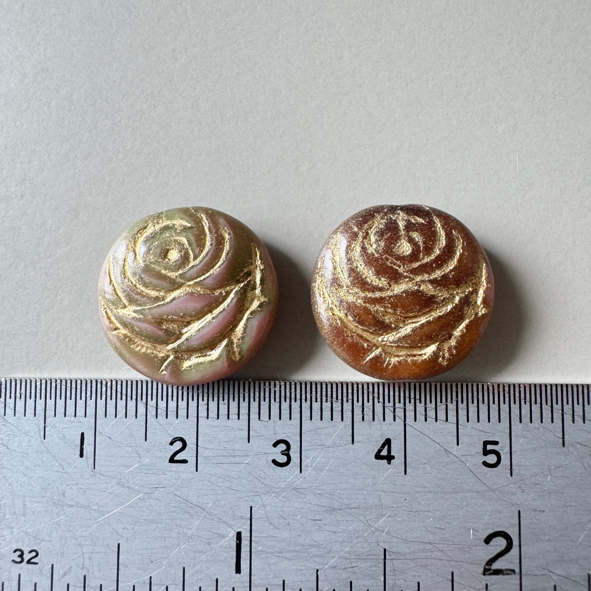 Czech Pressed Rose Beads Brown Mix【2 pcs】