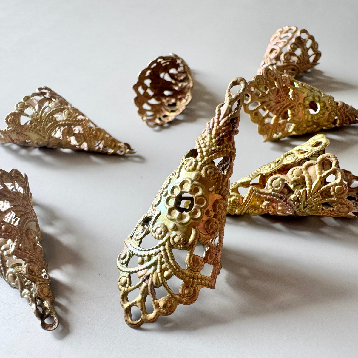 Vintage Brass Filigree Cone Charm 42×17×15mm【1 pc】