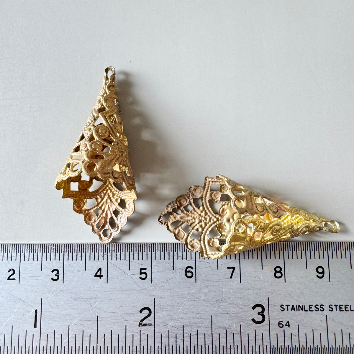 Vintage Brass Filigree Cone Charm 42×17×15mm【1 pc】