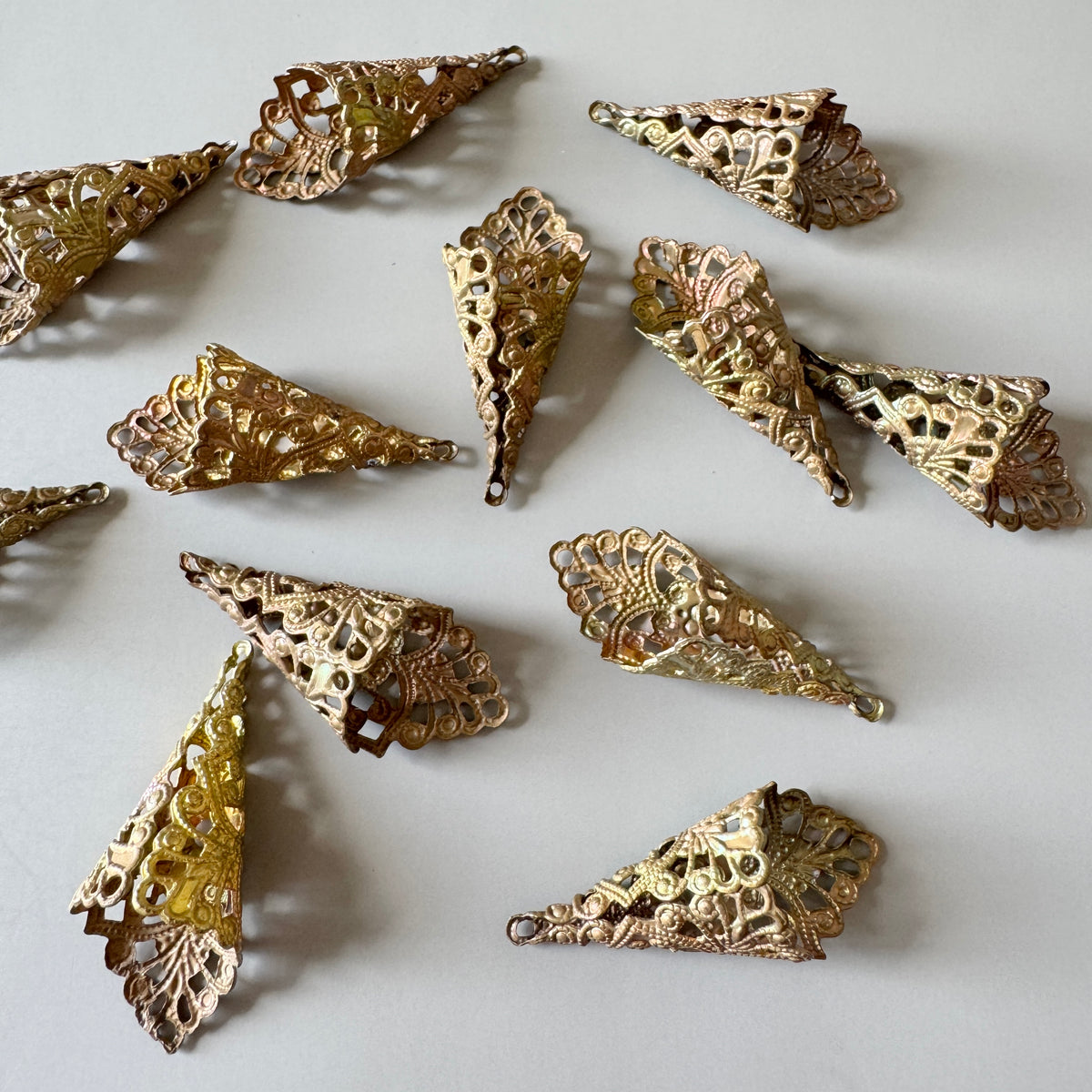 Vintage Brass Filigree Cone Charm 42×17×15mm【1 pc】
