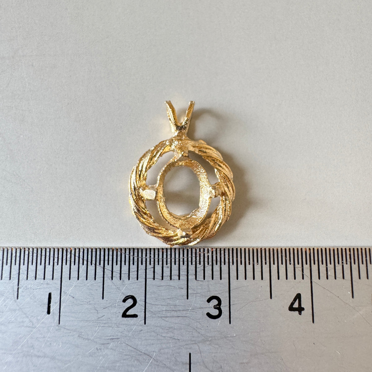 Vintage Gold Tone Wreath Setting Oval 8×6mm【1 pc】