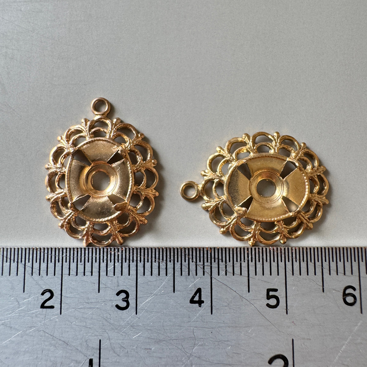 Vintage Metal Filigree Setting Oval 10x8mm【1 pc】