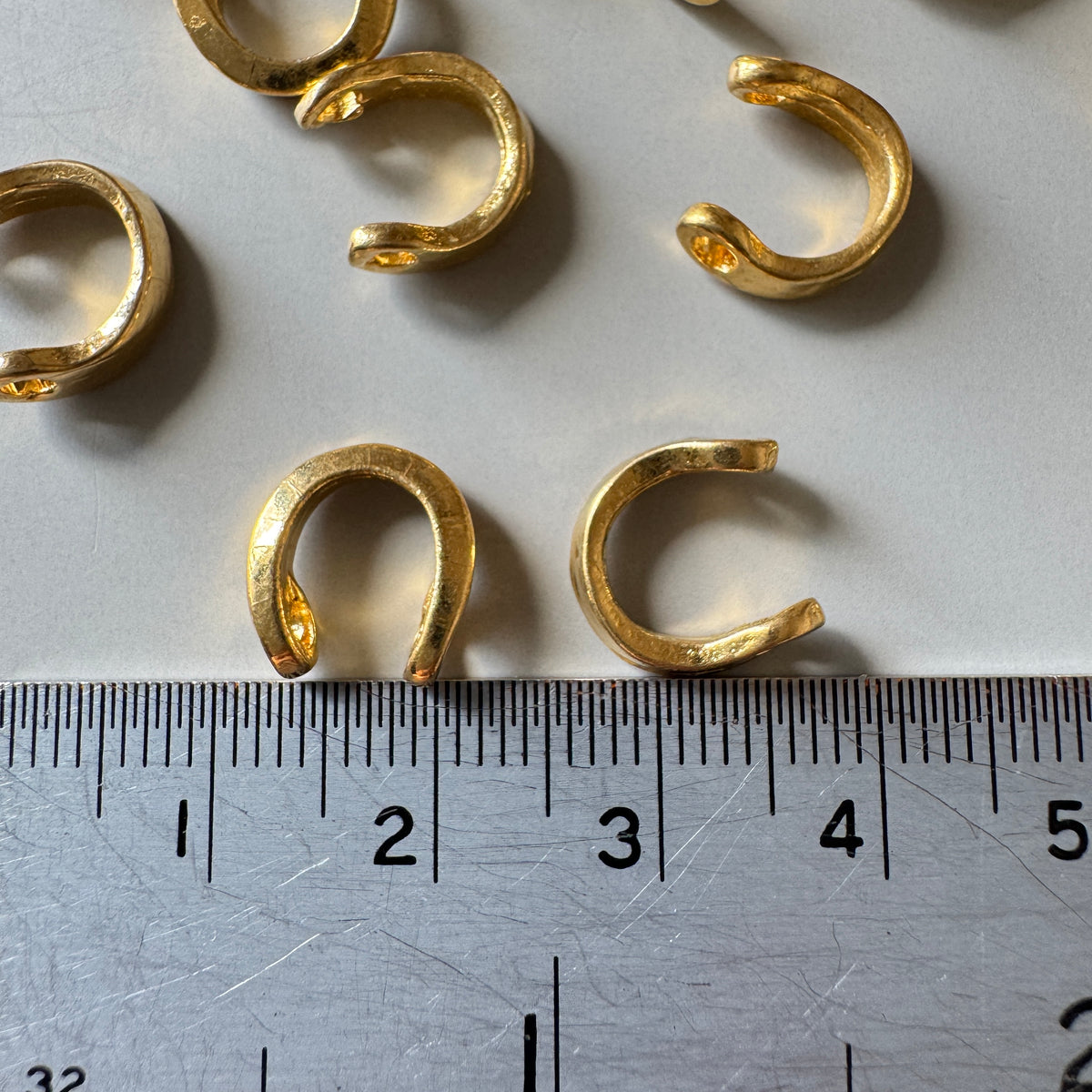 Vintage Gold Tone U-shaped Bead Frame 2 Holes【1 pc】