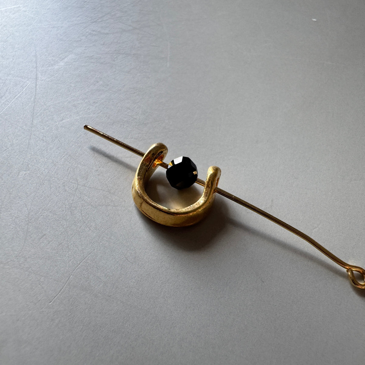 Vintage Gold Tone U-shaped Bead Frame 2 Holes【1 pc】