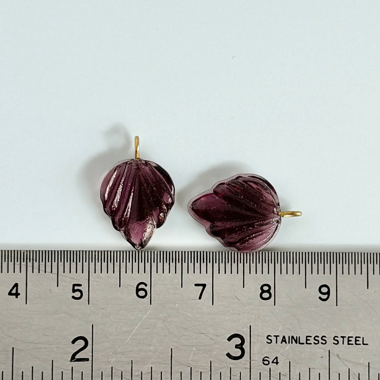 Glass Leaf with Brass Loop 15x12mm【2pcs】【Amethyst or Olive】
