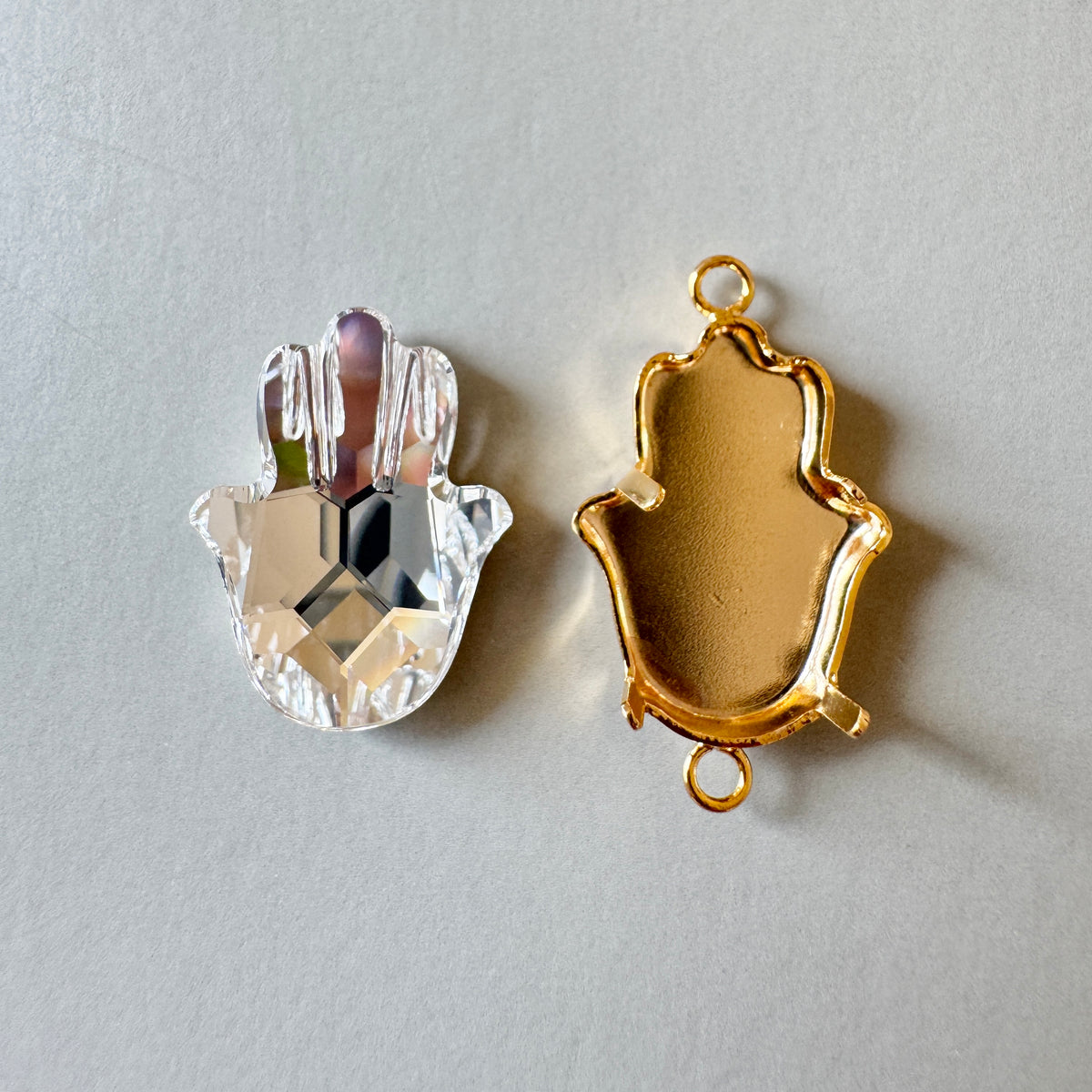 Swarovski ART #4778 Fatima Hand Fancy Stone Crystal 18×13.7mm【with Setting】