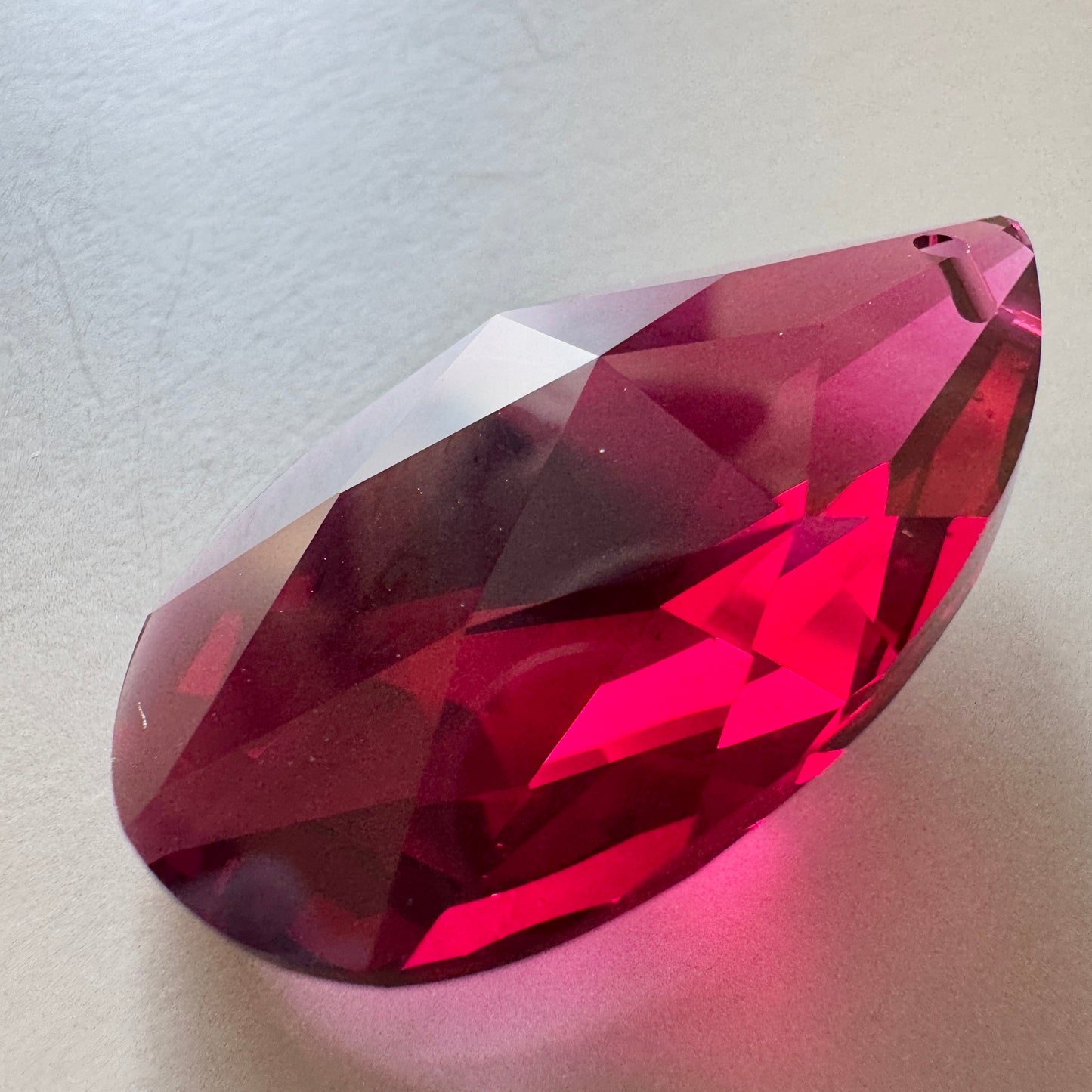 Swarovski ART #8721 Pear Shape Bordeaux 38×22mm【1 pc】