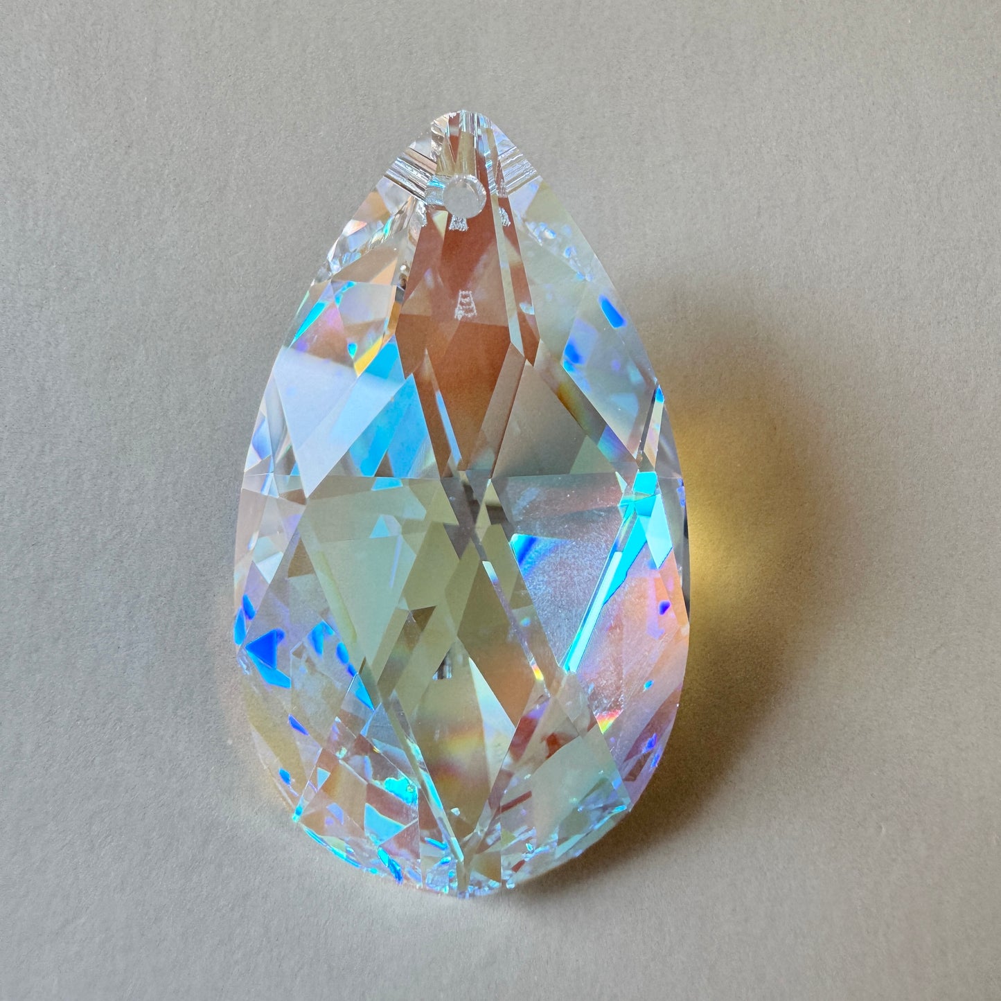 Swarovski ART #8721 Pear Shape Crystal Blue AB 38×22mm【1 pc】
