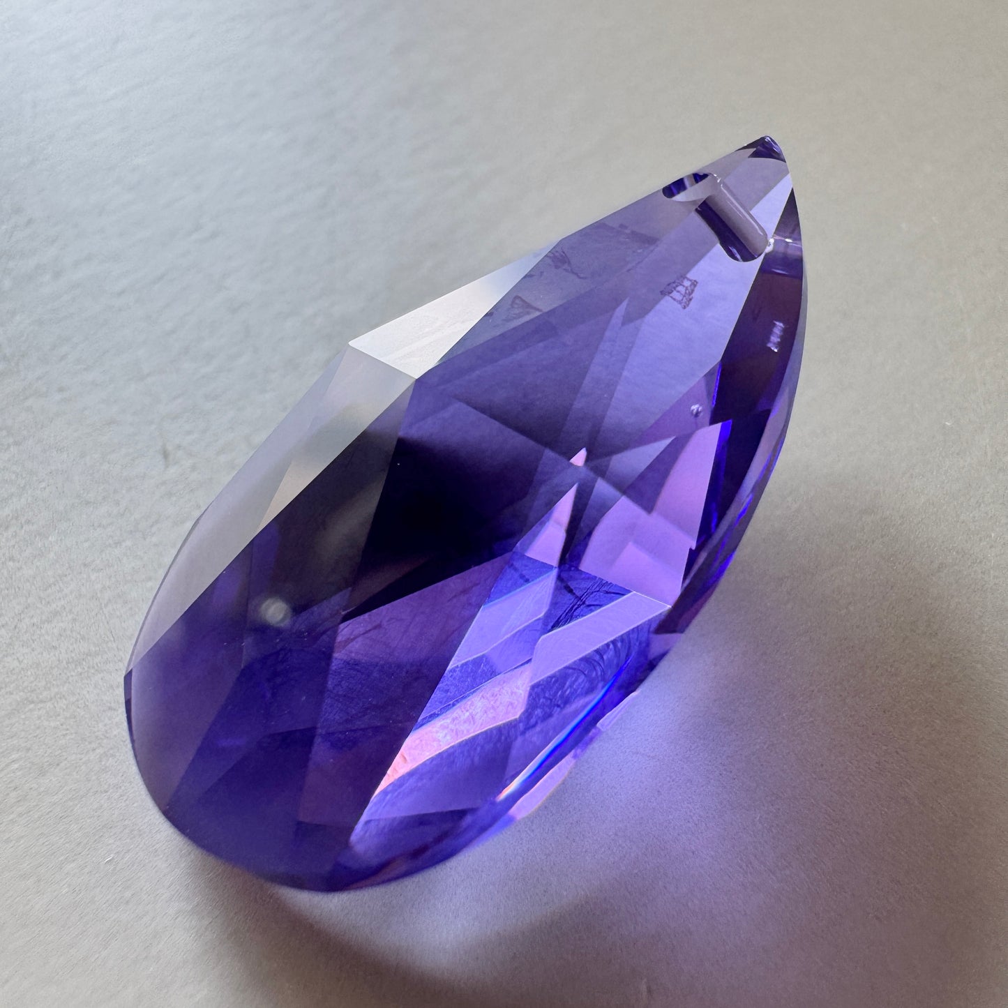 Swarovski ART #8721 Pear Shape Blue Violet 28×17mm【1 pc】