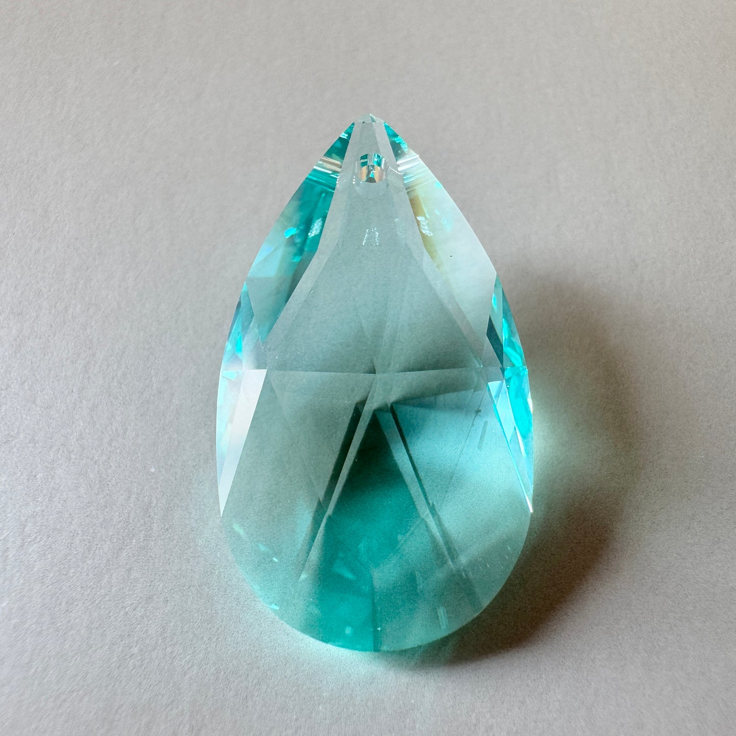 Swarovski ART #8721 Pear Shape Antique Green 28×17mm【1 pc】