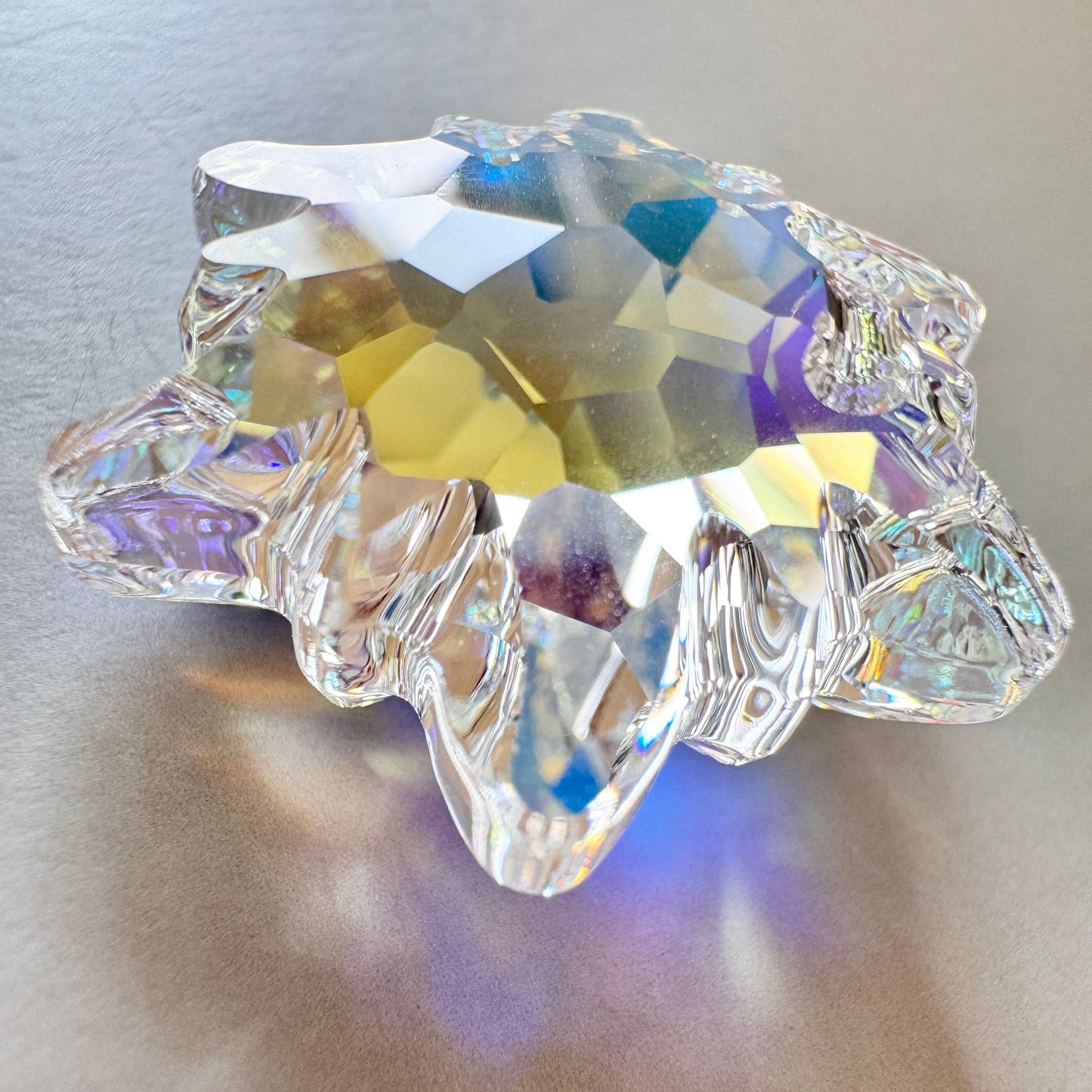 Swarovski ART #6748 Edelweiss Pendant Crystal AB 28mm【1 pc】