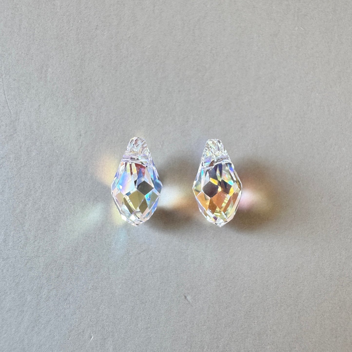 Swarovski ART #6007 Small Briolette Pendant Crystal AB 9×5mm【2 pcs】