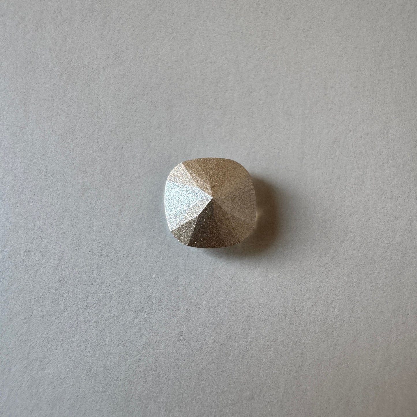 Swarovski ART #4470 Cushion Square Fancy Stone Crystal Moonlight / Foiled 10mm【1 pc】