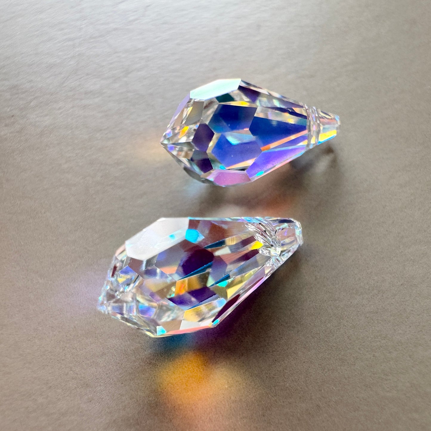 Swarovski ART #6000 Classic Drop Pendant Crystal AB 13×6.5mm【2 pcs】
