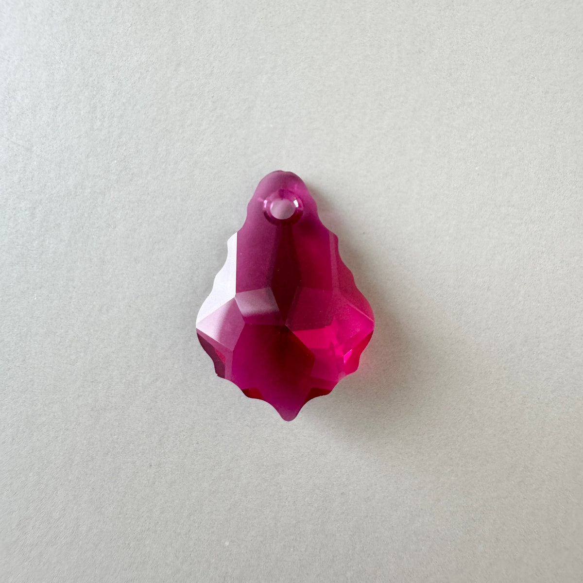 Swarovski ART #6090 Baroque Pendant Ruby 16×11mm【1 pc】