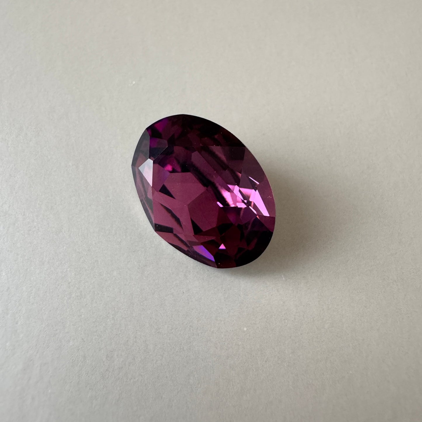 Swarovski ART #4120 Oval Fancy Stone Amethyst / Foiled 18×13mm【1 pc】