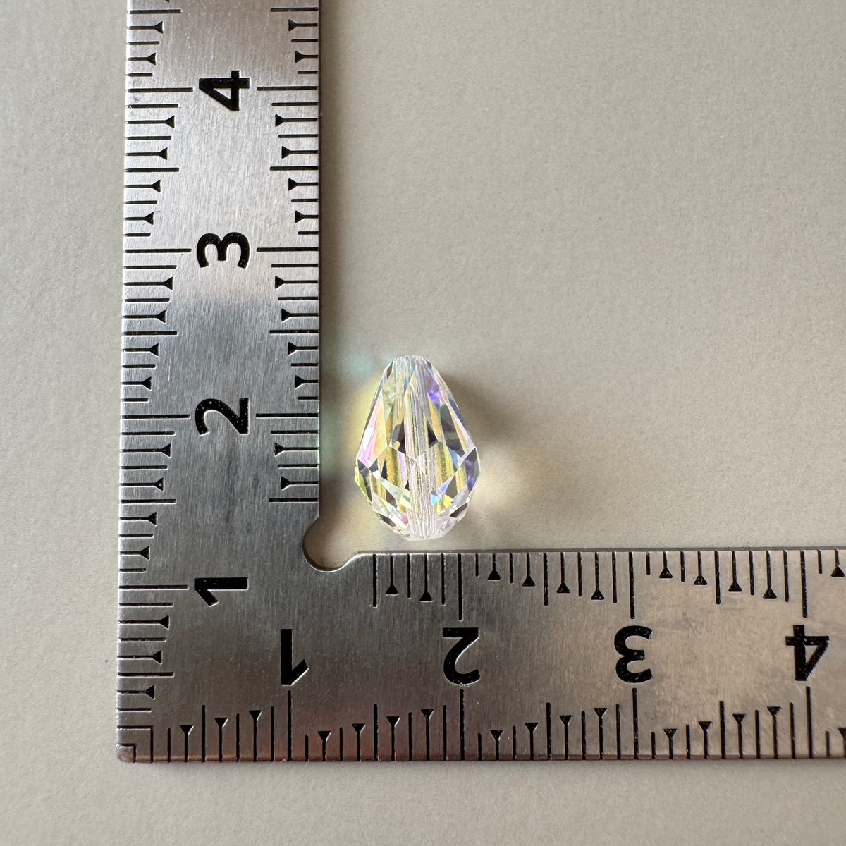 Swarovski ART #5500 Drop Bead Crystal AB 10.5×7mm【1 pc】