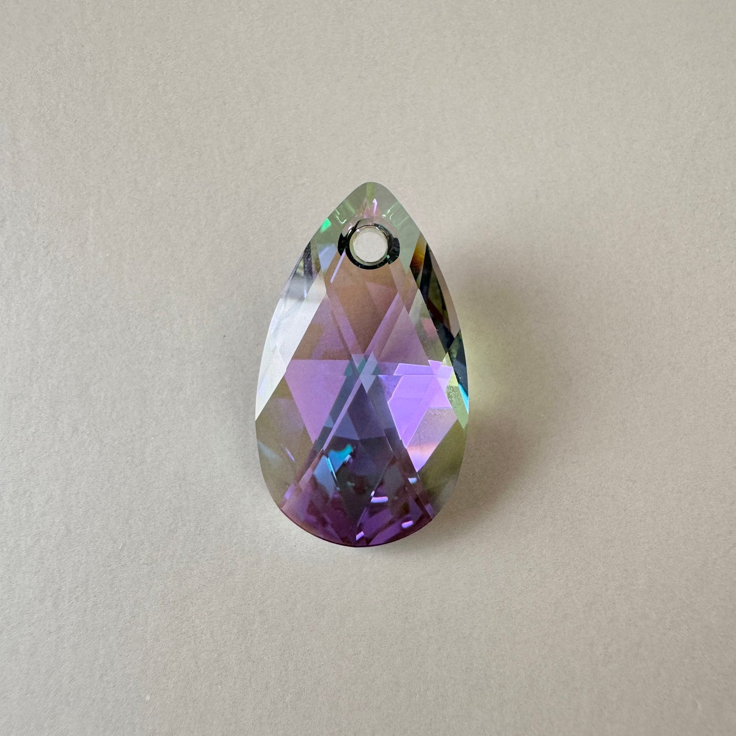 Swarovski ART #6106 Pear-shaped Pendant Crystal Paradise Shine 22mm【1 pc】