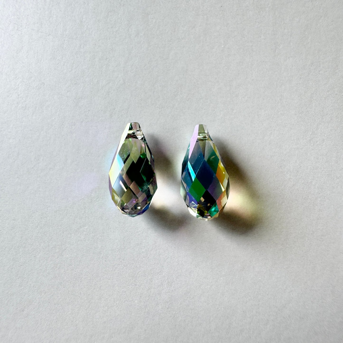 Swarovski ART #6010 Briolette Pendant Crystal Paradise Shine 11×5.5mm【2 pcs】