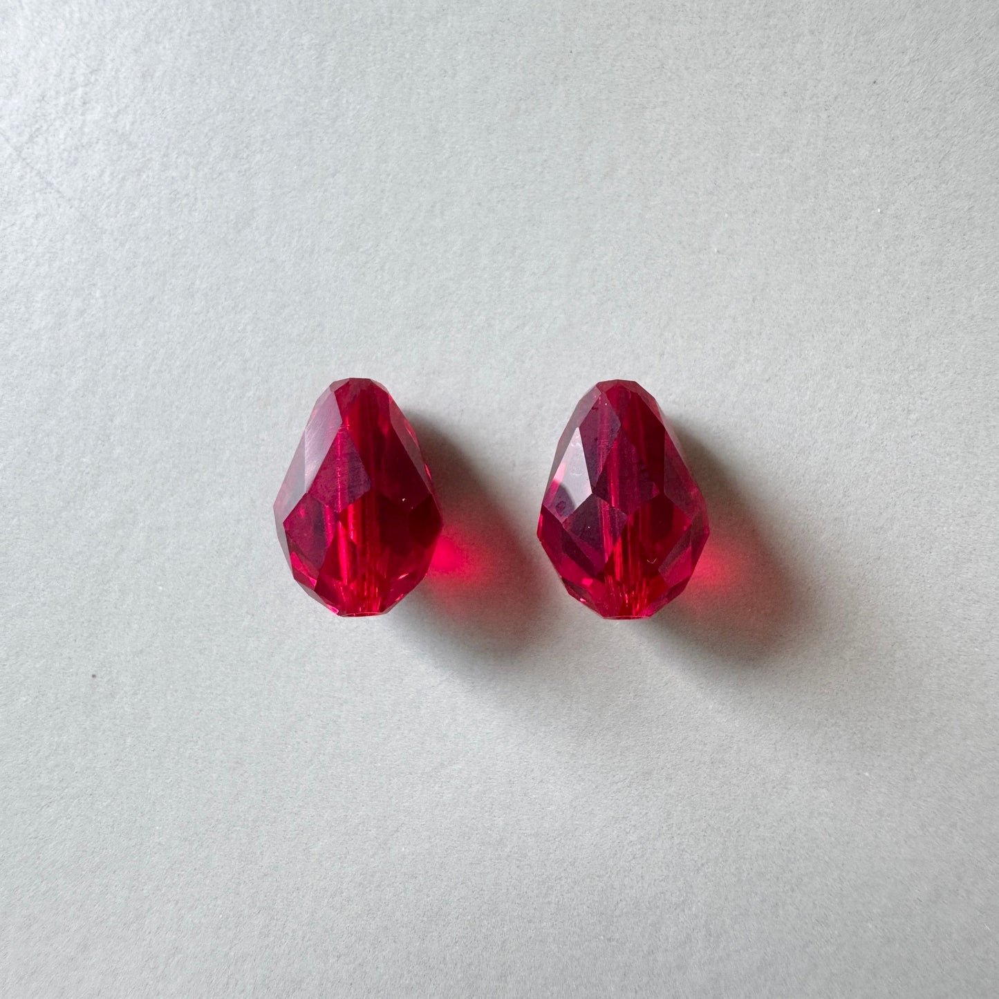 Swarovski ART #5500 Drop Bead Ruby 9×6mm【2 pcs】