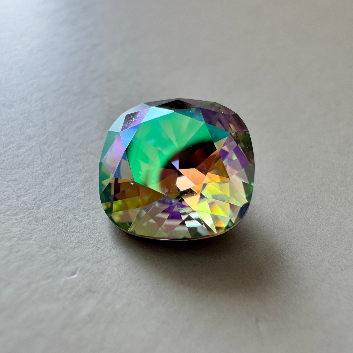 Swarovski ART #4470 Cushion Square Fancy Stone Crystal Paradise Shine / Foiled 10mm【1 pc】