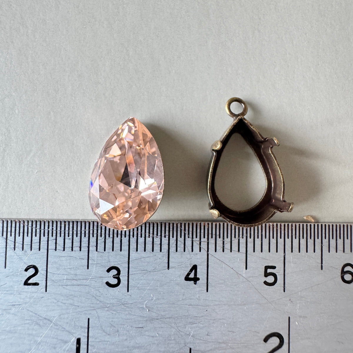 Special Set【Swarovski #4320 Vintage Rose 14×10mm & Antique Gold Setting】26MX_328