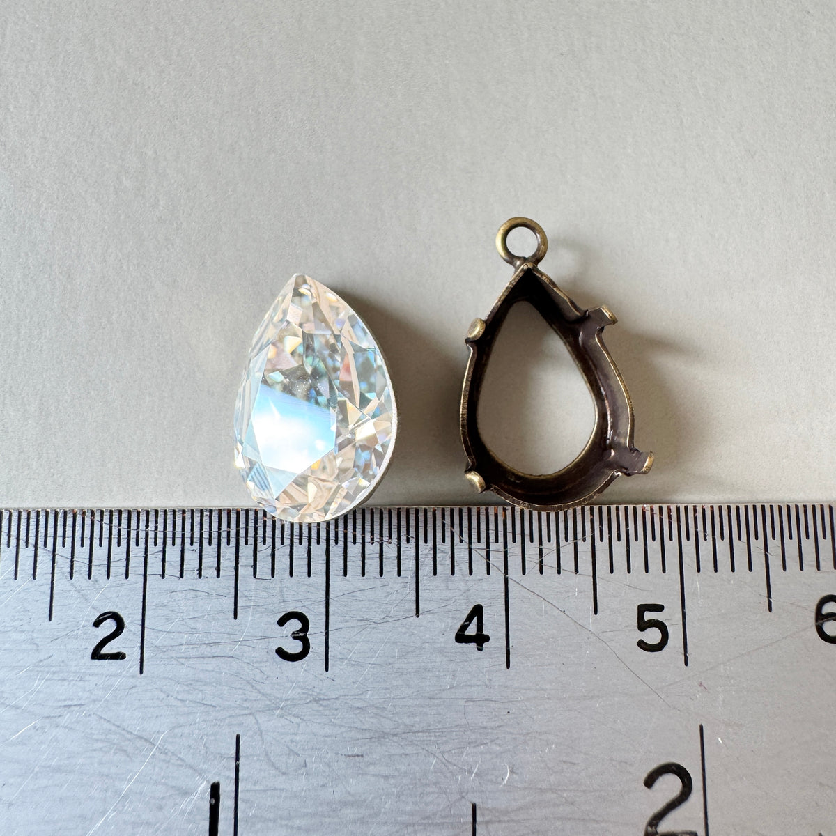 Special Set【Swarovski #4320 Crystal Moonlight 14×10mm & Antique Gold Setting】26MX_330