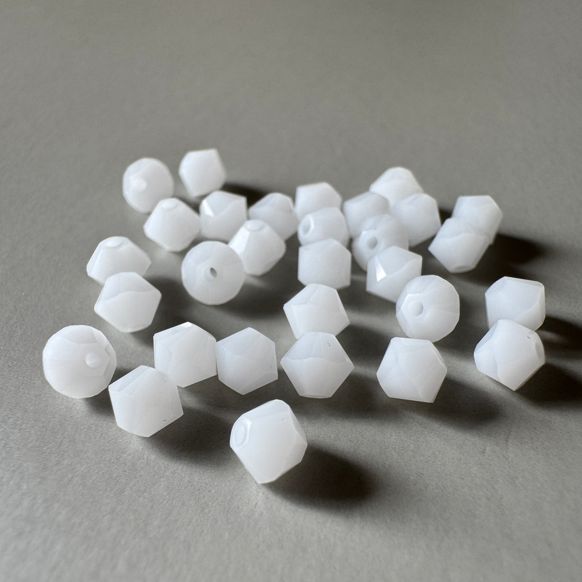 Special Set【Swarovski #5328 White Alabaster Bicone Beads 4mm】26MX_340