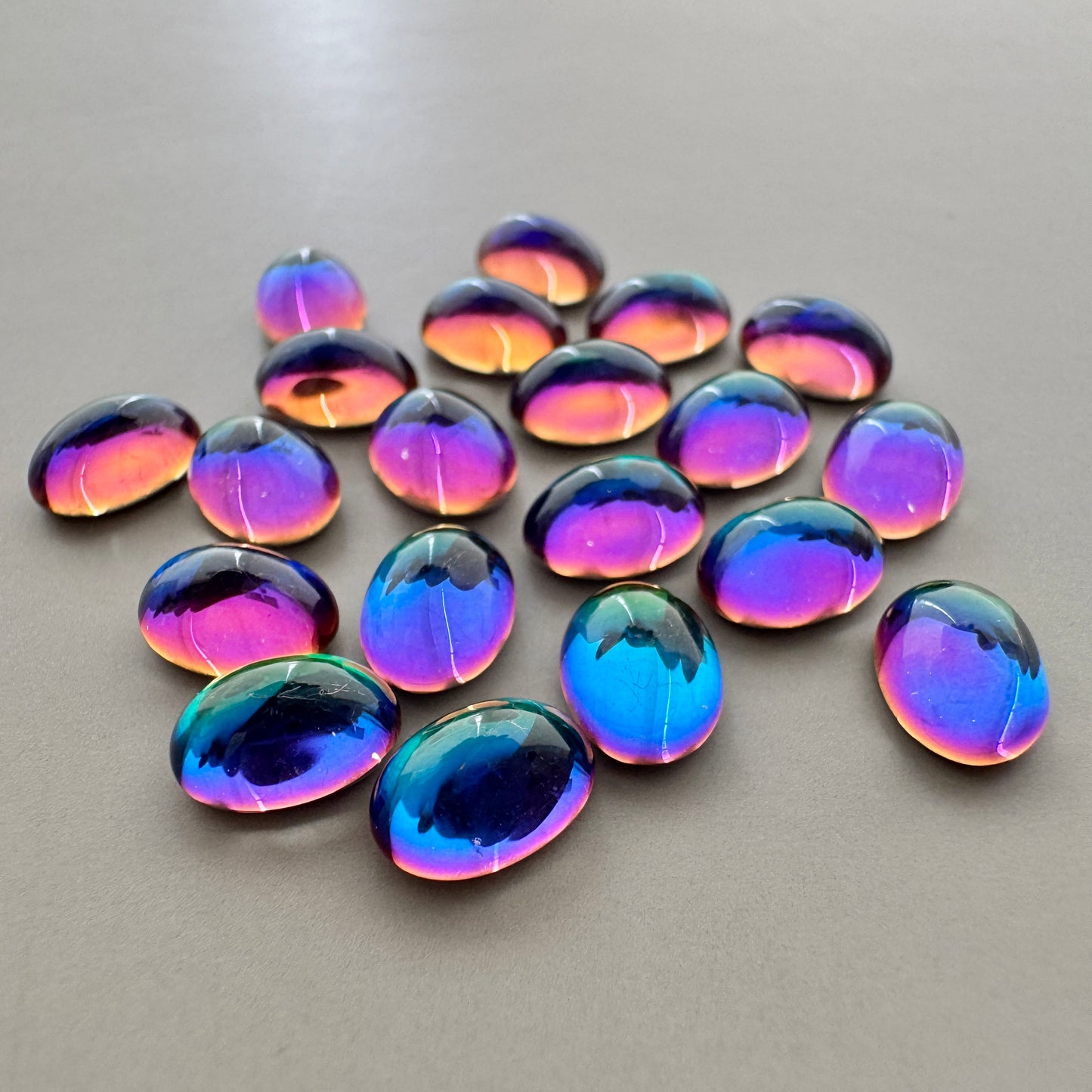 Czech Vintage Glass Cabochon Oval Bermuda Blue 8×6mm【2pcs】