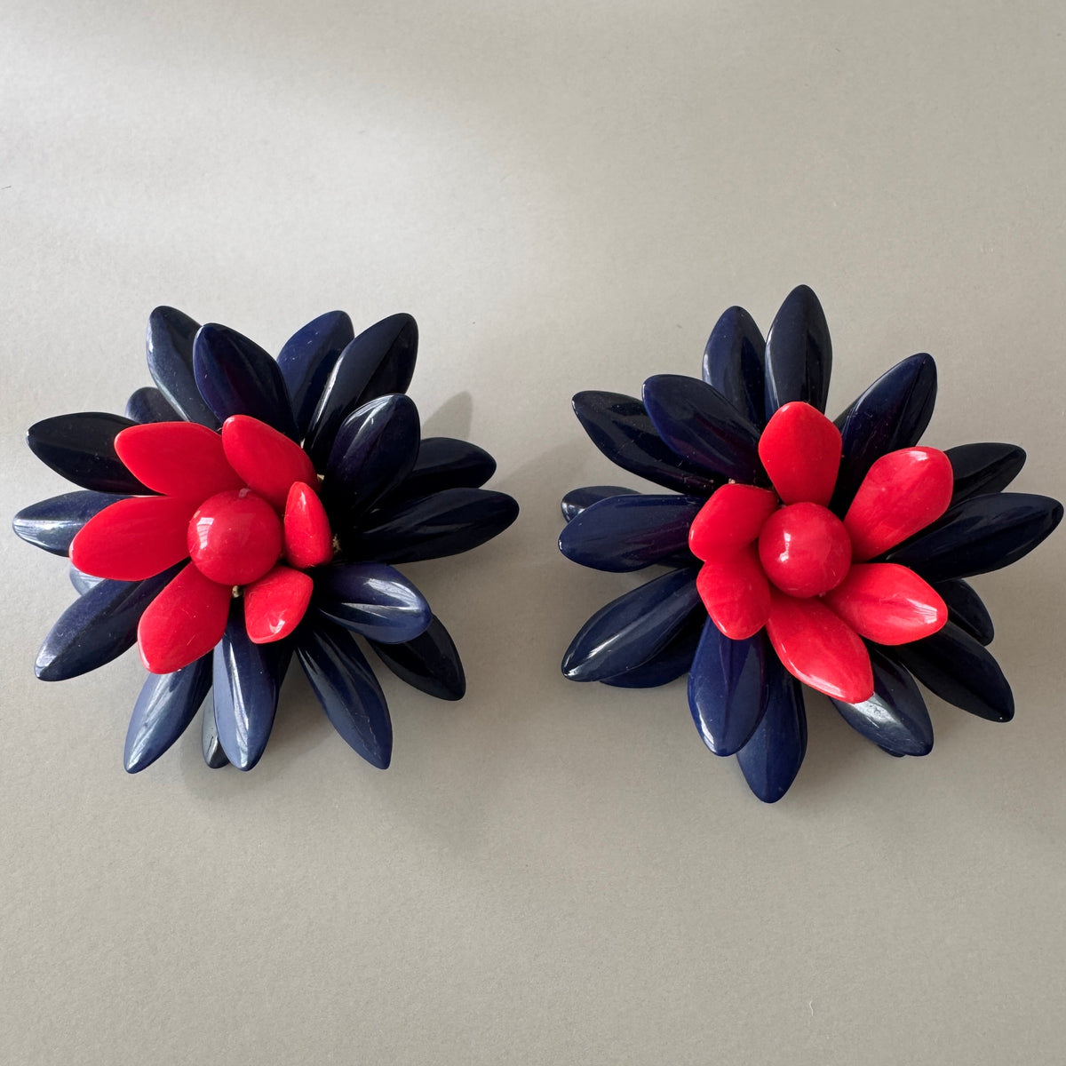 Czech Vintage Glass Flower Clip Earrings Navy Red