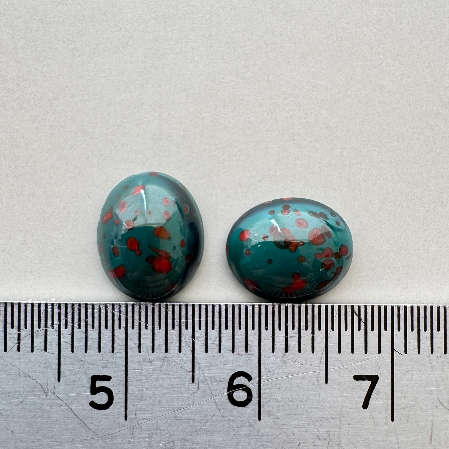 Czech Vintage Glass Lampwork Cabochon Bloodstone Oval 10x8mm