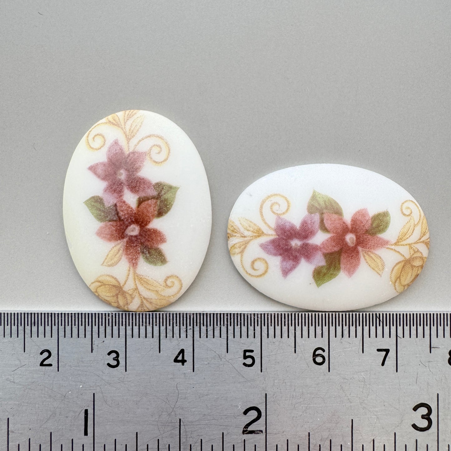 German Vintage Glass Decal Cabochon Brown/Purple Flowers Oval 30x22mm