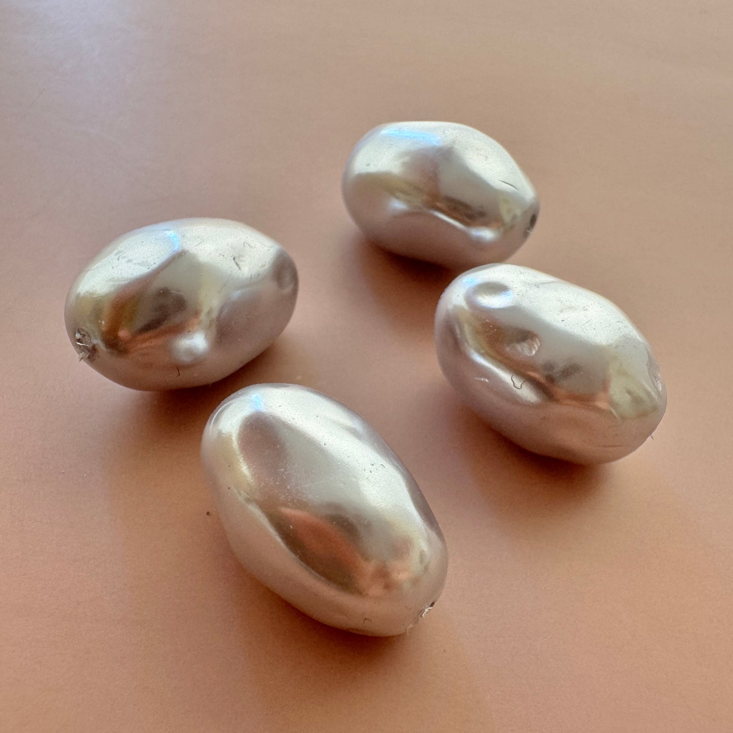 Japan Deadstock Plastic Beads Silver Pearl 18x22mm【2 pcs】