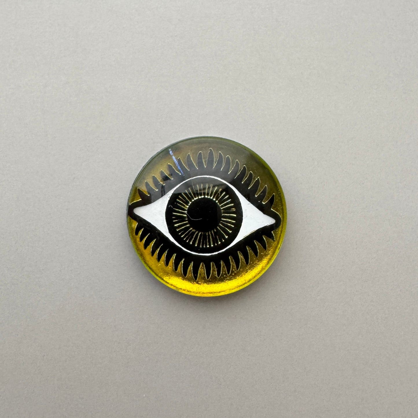 Czech Vintage Glass Intaglio Eye Vitrail Medium Round 18mm