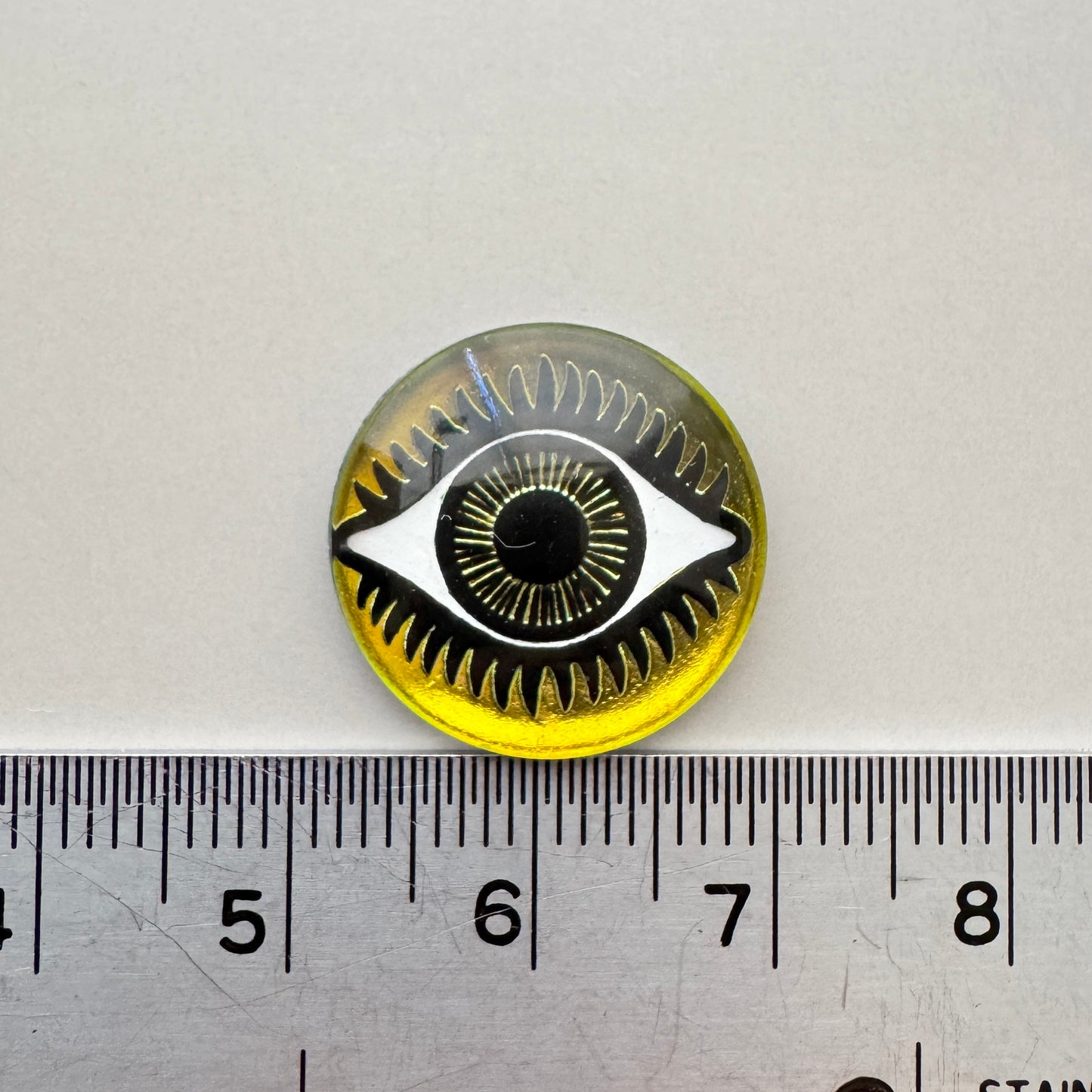 Czech Vintage Glass Intaglio Eye Vitrail Medium Round 18mm
